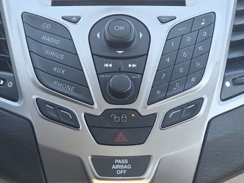 Used 2012 Ford Fiesta SE FWD image 29