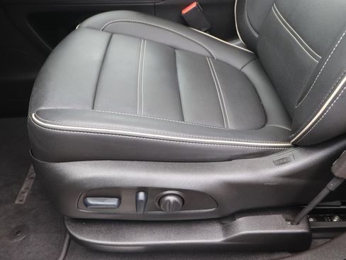 Used 2023 GMC Acadia Denali w/ Denali Ultimate Package FWD image 19