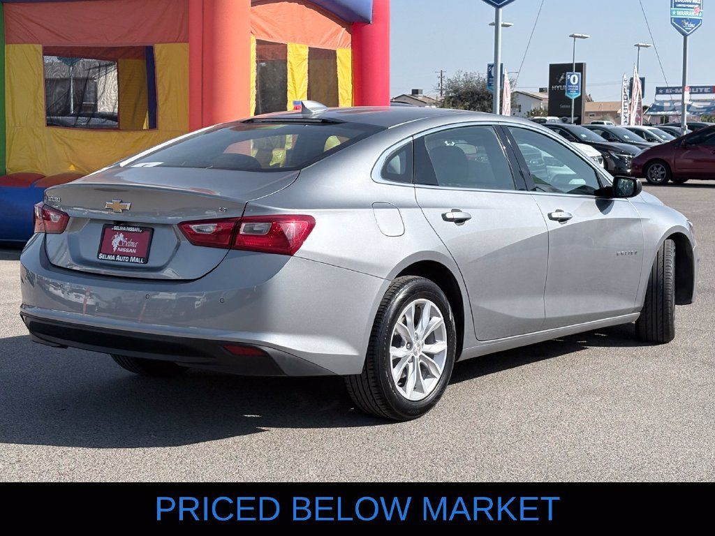 Used 2025 Chevrolet Malibu LT FWD image 5
