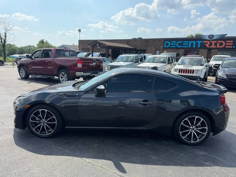 Used 2018 Subaru BRZ Limited w/ Popular Package #3 RWD image 6