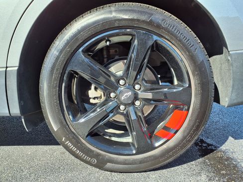 Used 2023 Chevrolet Equinox Premier FWD image 39