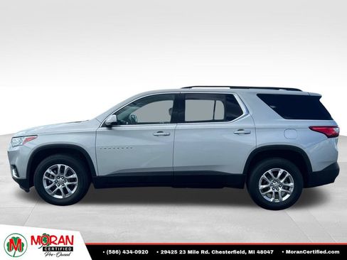 Used 2020 Chevrolet Traverse LT FWD image 2