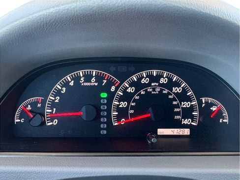 Used 2006 Toyota Camry LE FWD image 13