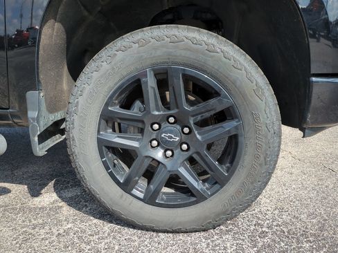 Certified 2025 Chevrolet Silverado 1500 LT Trail Boss w/ Convenience Package II AWD/4WD image 11