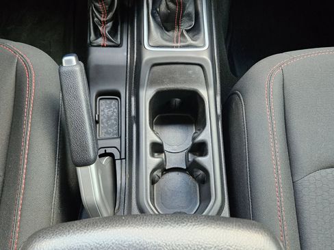 Used 2018 Jeep Wrangler Unlimited Rubicon image 12