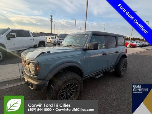Used 2023 Ford Bronco Black Diamond image 8