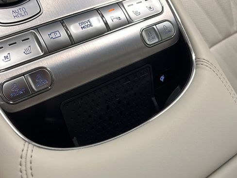 Used 2025 Genesis G90 3.5T AWD/4WD image 35