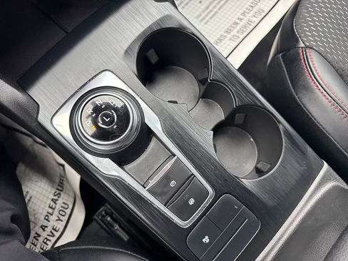 Used 2025 Ford Escape ST-Line Elite image 40