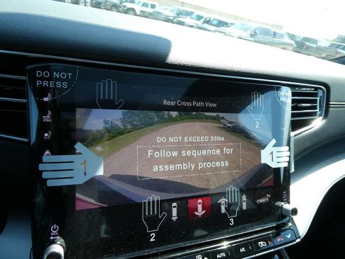 New 2026 Jeep Grand Wagoneer 4WD image 33