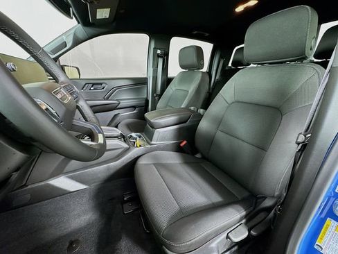 Used 2025 GMC Canyon Elevation w/ Convenience Package AWD/4WD image 11