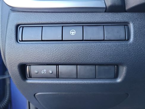 Certified 2021 Nissan Rogue SV image 25