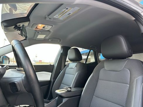 Used 2024 Chevrolet Trax LT w/ LT Convenience Package image 15