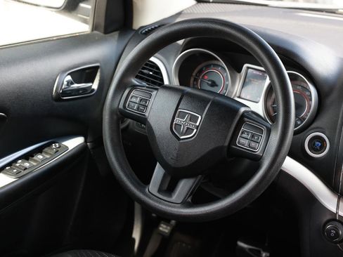 Used 2012 Dodge Journey SXT w/ Flexible Seating Group image 30