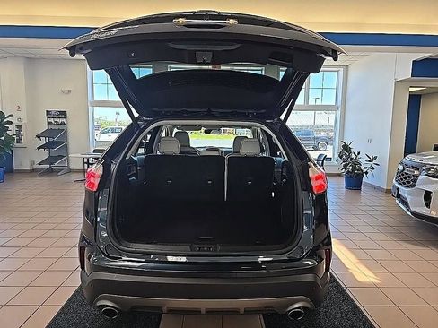 Used 2023 Ford Edge Titanium AWD/4WD image 30