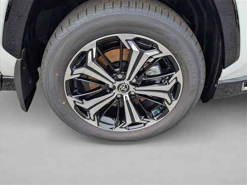 New 2025 Toyota RAV4 XSE image 5