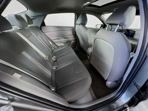 Used 2024 Hyundai Elantra SEL w/ Convenience Package FWD image 28