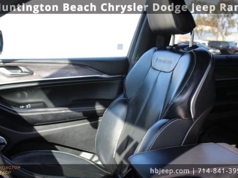 Used 2021 Jeep Grand Cherokee L Overland w/ Luxury Tech Group IV image 27