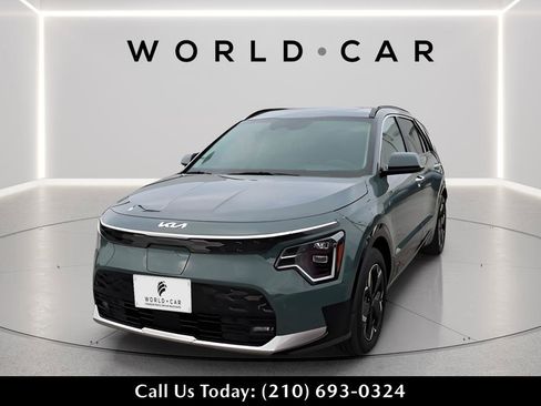 Certified 2024 Kia Niro Wave FWD image 3