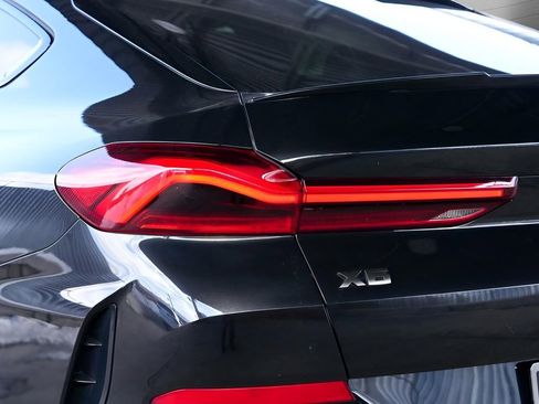 Used 2023 BMW X6 M50i w/ Executive Package AWD/4WD image 17