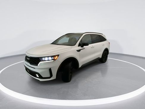 Used 2023 Kia Sorento SX FWD image 2