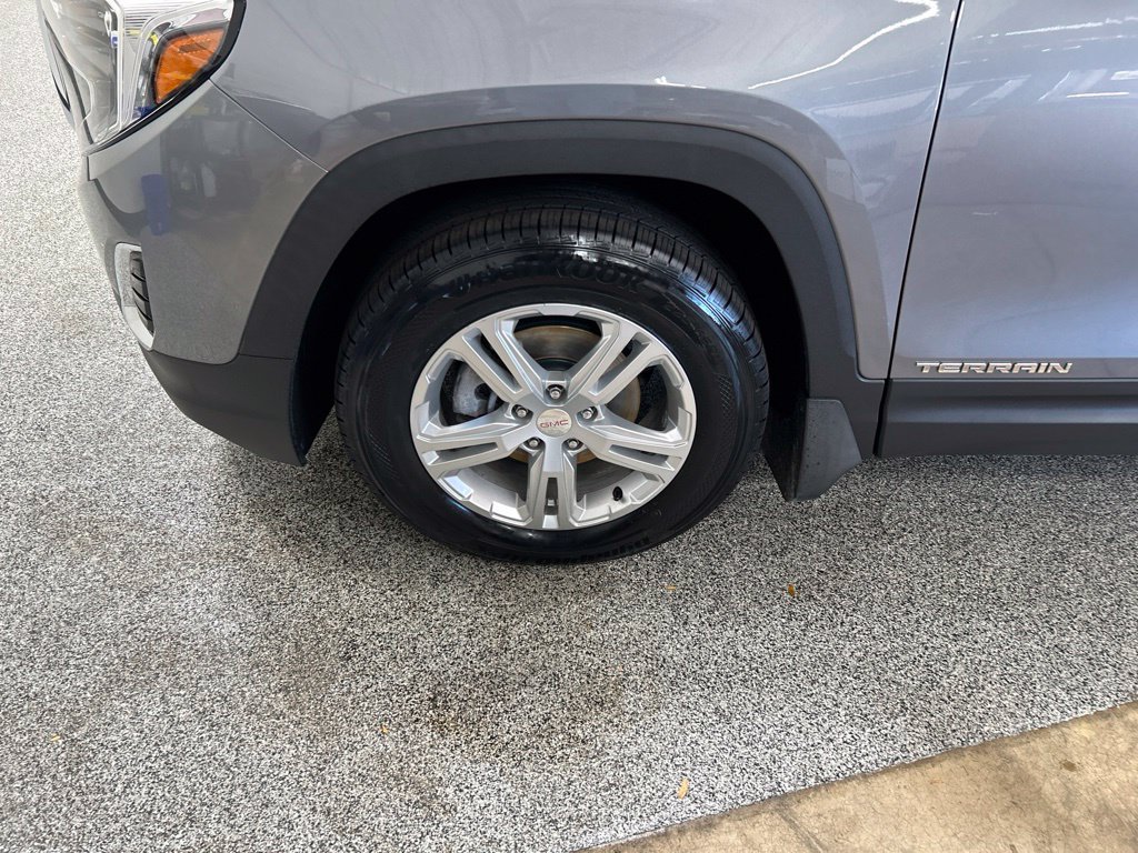 Used 2019 GMC Terrain SLE w/ Driver Convenience Package AWD/4WD image 30
