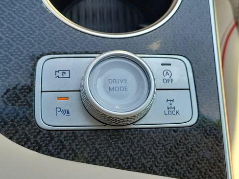 Used 2025 Genesis GV80 3.5T e-SC AWD/4WD image 30
