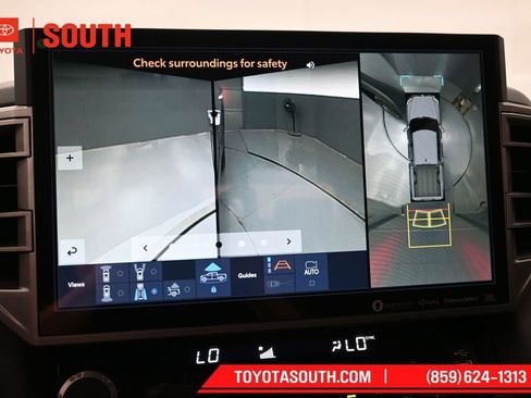Used 2023 Toyota Tundra Limited AWD/4WD image 19