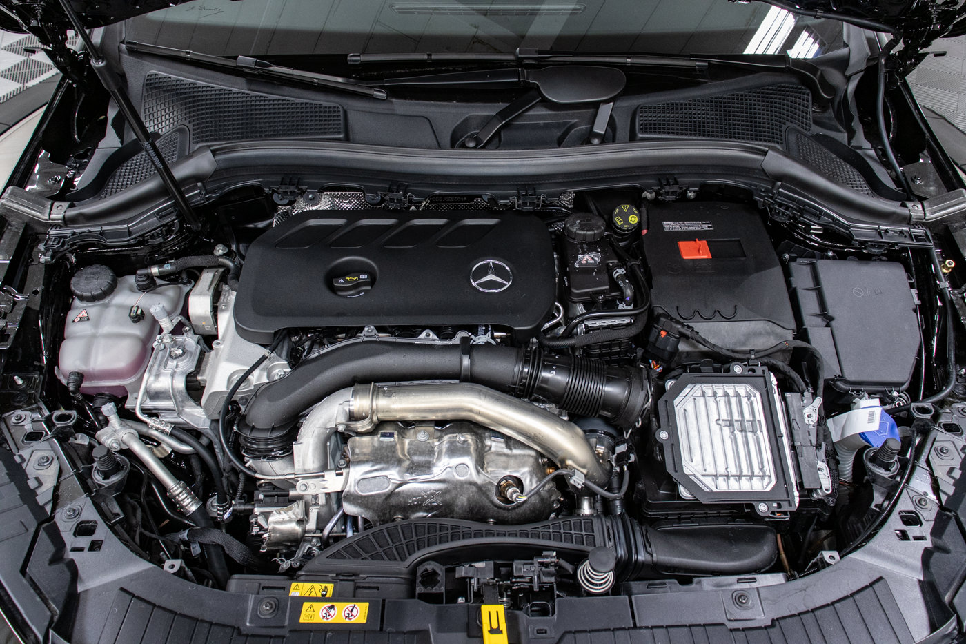 Used 2025 Mercedes-Benz GLA 250 4MATIC image 9
