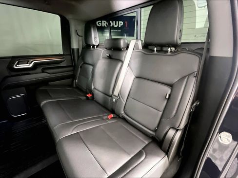 Used 2024 GMC Sierra 3500 Denali w/ Denali Reserve Package AWD/4WD image 19