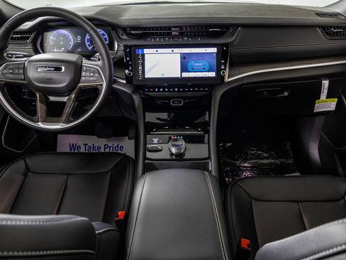 New 2026 Jeep Grand Cherokee L Limited AWD/4WD image 24