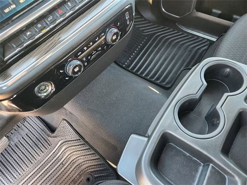 Used 2023 Chevrolet Silverado 1500 LT image 19