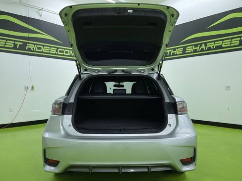 Used 2016 Lexus CT 200h w/ F-Sport Package image 9