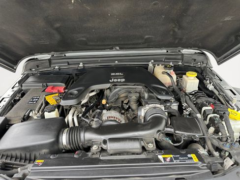 Used 2021 Jeep Gladiator Rubicon AWD/4WD image 32