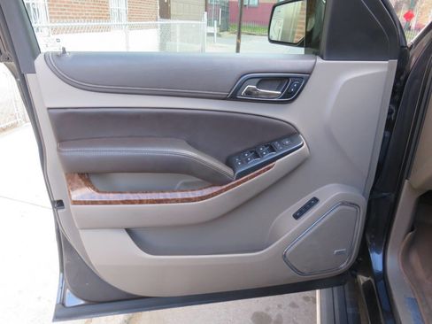 Used 2015 Chevrolet Tahoe LTZ image 32