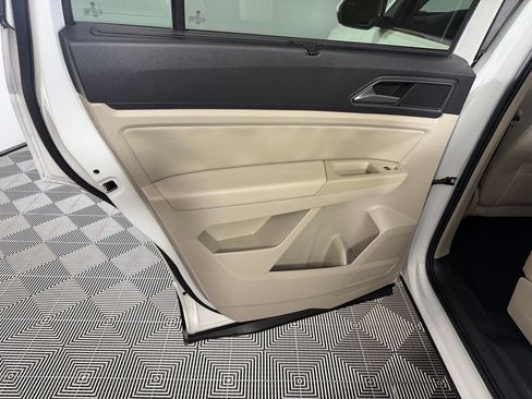Used 2019 Volkswagen Atlas SE FWD image 25