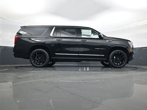 New 2026 GMC Yukon XL Denali w/ Sun & Power Step Package image 25
