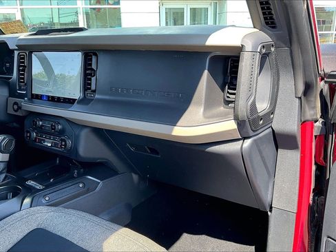 Used 2025 Ford Bronco Big Bend AWD/4WD image 15