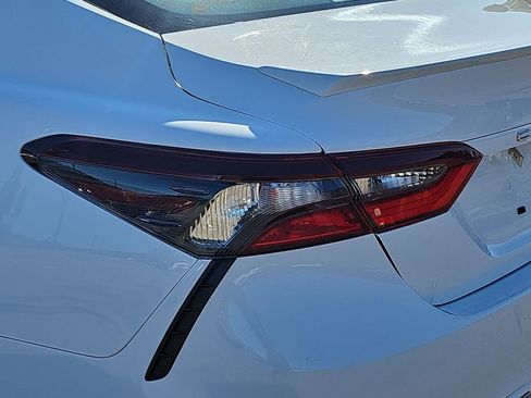 Used 2024 Toyota Camry SE image 37