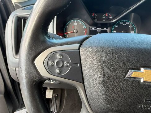 Used 2015 Chevrolet Colorado Z71 AWD/4WD image 18
