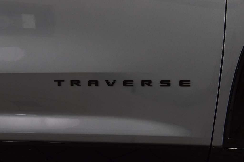 Used 2024 Chevrolet Traverse RS AWD/4WD image 17
