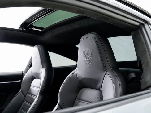 Used 2023 Porsche 911 Turbo image 10