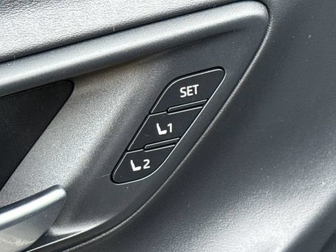 Used 2023 Toyota Crown AWD/4WD image 21