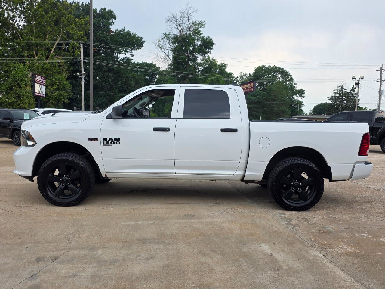 Used 2019 RAM 1500 Express w/ Wheel & Sound Group AWD/4WD image 5