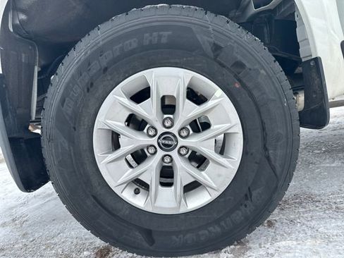 Used 2025 Nissan Frontier S w/ S Utility Package image 32