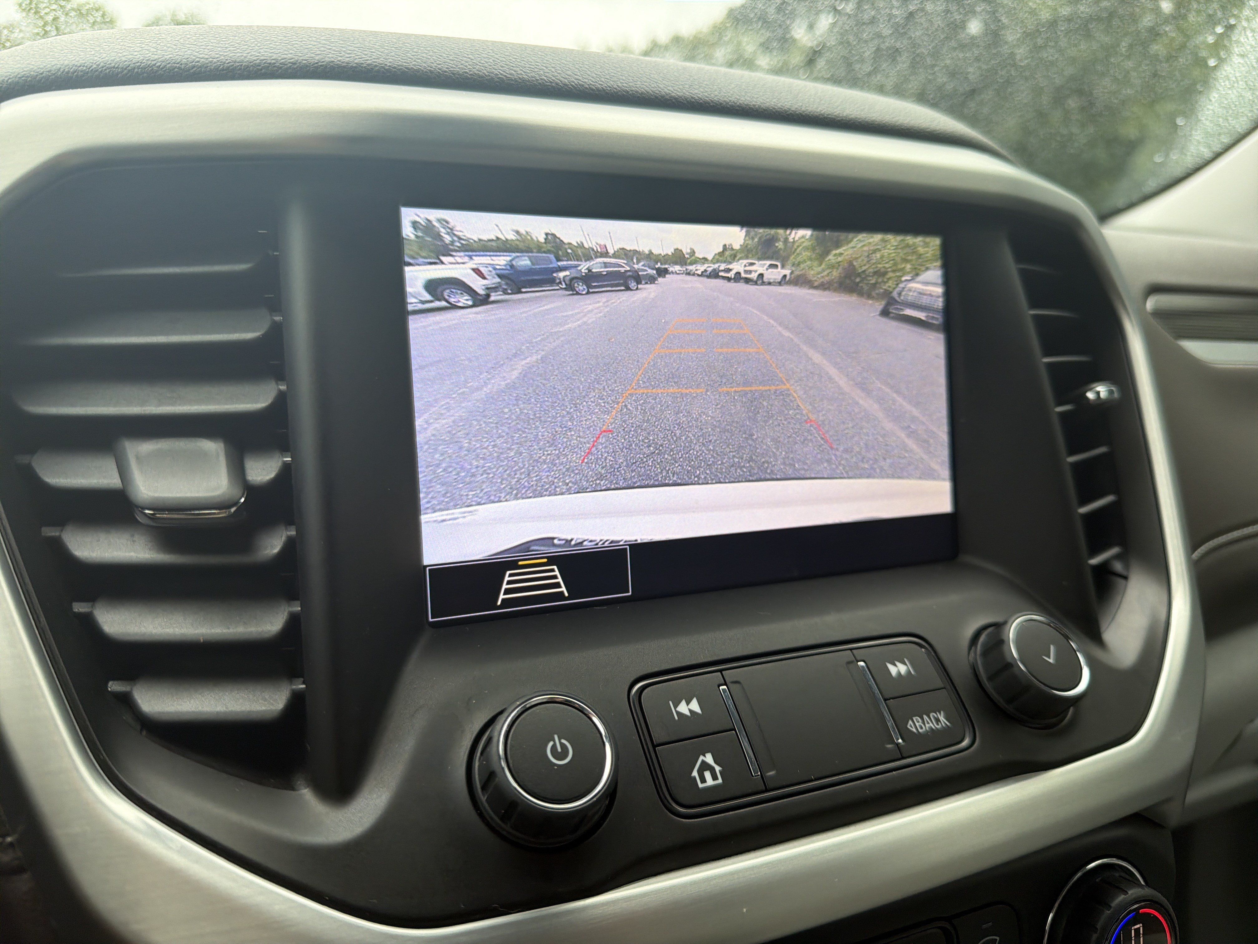 Used 2020 GMC Acadia SLT w/ Driver Alert Package II FWD image 26