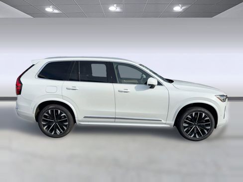 New 2026 Volvo XC90 T8 Plus AWD/4WD image 8