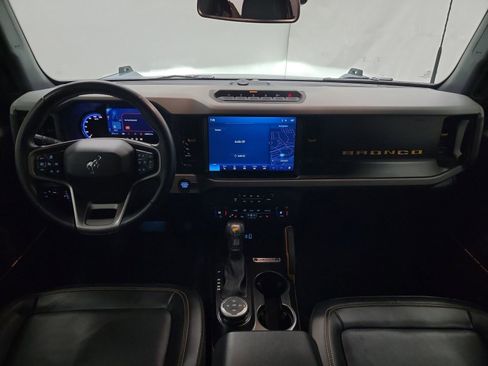 Used 2023 Ford Bronco Badlands image 15
