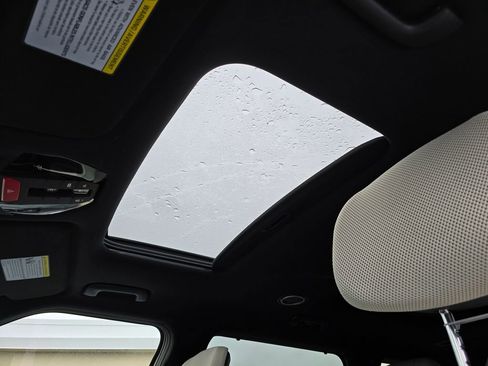 Certified 2024 Kia EV9 GT-Line image 30