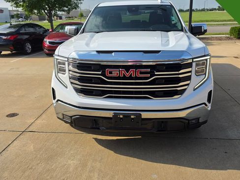Used 2025 GMC Sierra 1500 SLT AWD/4WD image 1