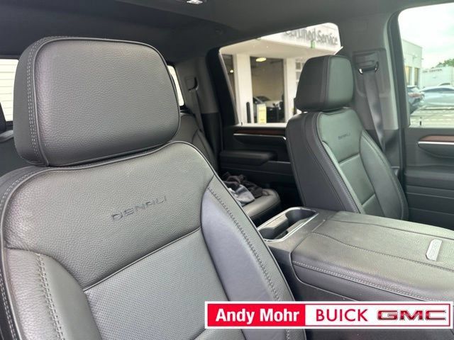 Used 2025 GMC Sierra 2500 Denali w/ Denali Reserve Package AWD/4WD image 10